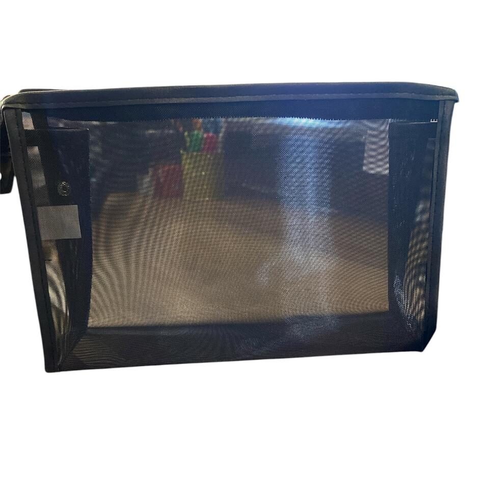 2218c289-3539-43ca-ba6e-5c7ebcb7e67d Neceser de malla Negro - Imagen de 1